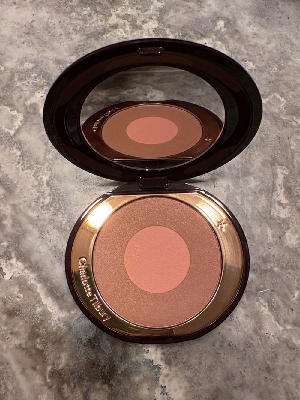 NWOB Charlotte Tilbury Cheek To Chic Swish and Pop Blush - The Climax